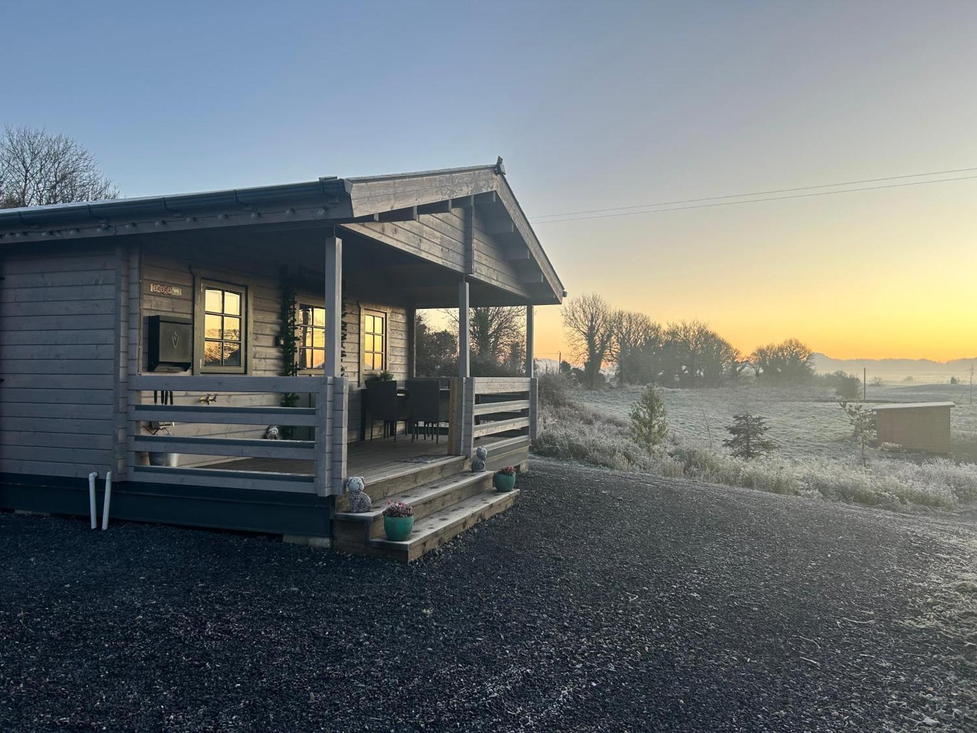 Little Rock Retreat Log Cabin With Hot Tub Castletown Gheoghegan Kültér fotó