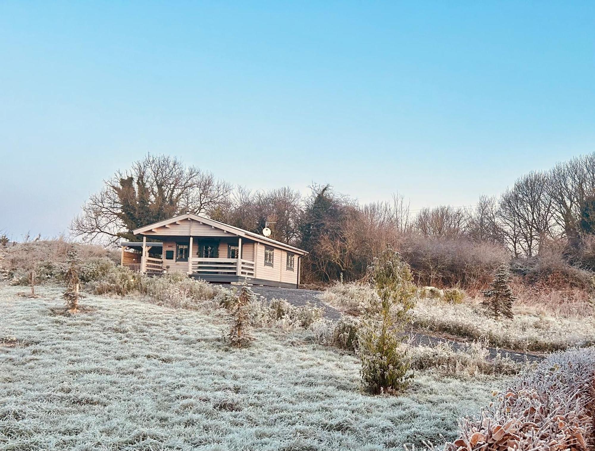 Little Rock Retreat Log Cabin With Hot Tub Castletown Gheoghegan Kültér fotó